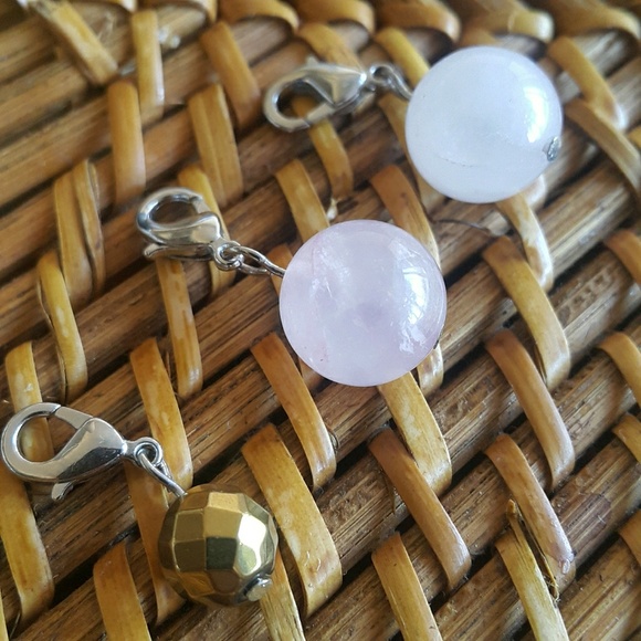 Love Attractions Rose quartz charm Bead - Picture 1 of 1